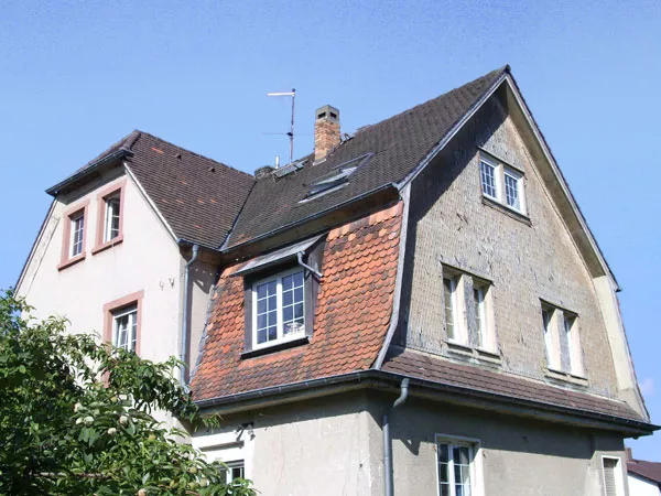 Vor und nach der Sanierung - Dach- und Fassade